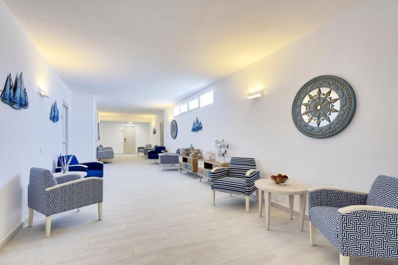 Marinda Garden Aparthotel Кала'н Бош Екстериор снимка